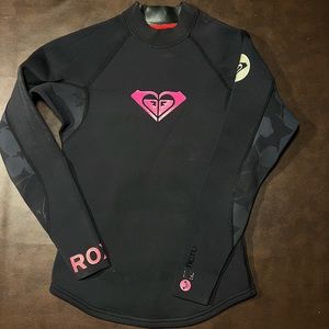 🌊 ROXY 1.5MM Black Wetsuit Top 🌊